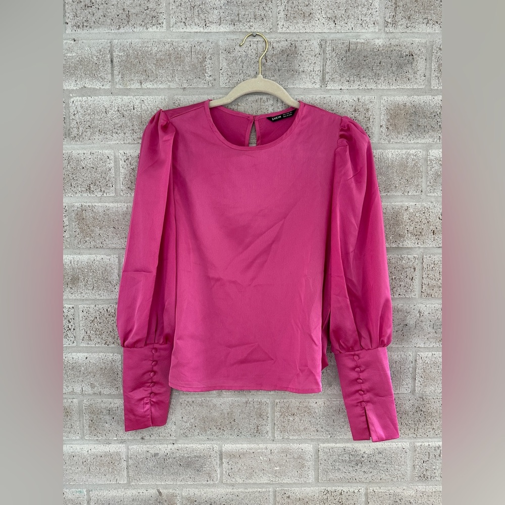 Hot pink blouse / long sleeve